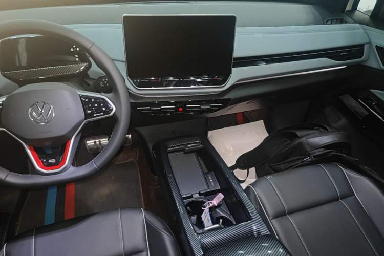 Used Volkswagen ID.4 X 2025 Smart Version Pure & Intelligent Enjoyment Edition Audio And AC Panel