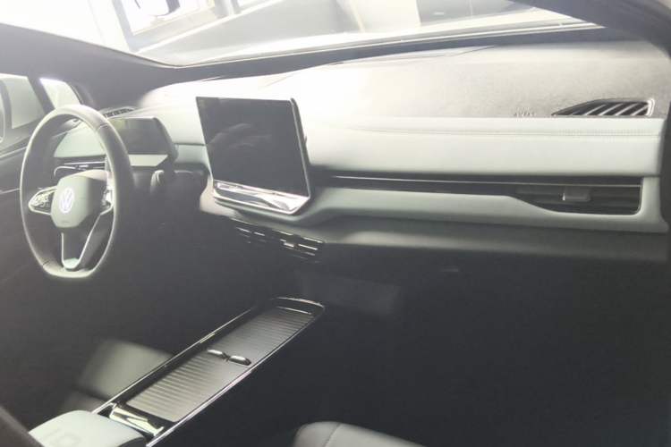 Used Volkswagen ID.4 X 2025 Smart Version Pure & Intelligent Enjoyment Edition Center Console