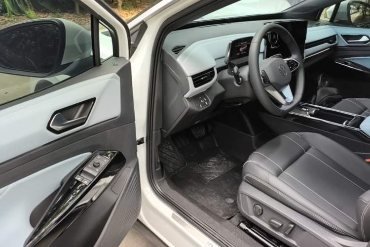 Used Volkswagen ID.4 X 2025 Smart Version Pure & Intelligent Enjoyment Edition Driver Seat