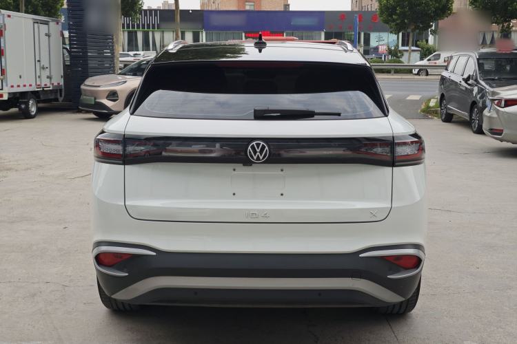 Used Volkswagen ID.4 X 2025 Smart Version Pure & Intelligent Enjoyment Edition Exterior 5