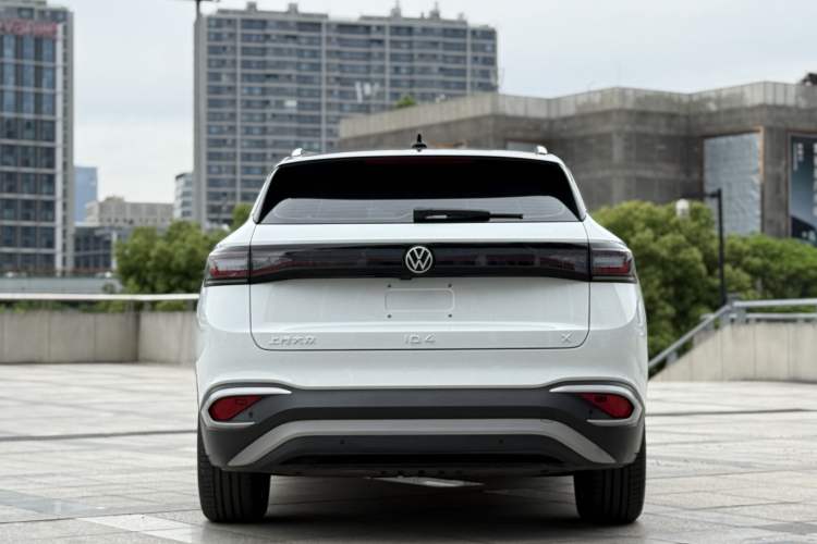 Used Volkswagen ID.4 X 2025 Smart Version Pure & Intelligent Enjoyment Edition Exterior 5