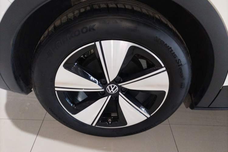Used Volkswagen ID.4 X 2025 Smart Edition Outstanding Model Exterior 8