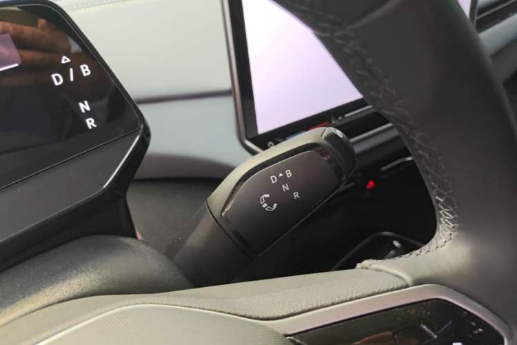 Used Volkswagen ID.4 X 2025 Smart Version Pure & Intelligent Enjoyment Edition Gear Lever