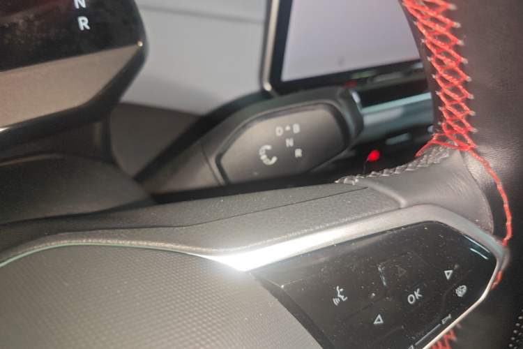 Used Volkswagen ID.4 X 2025 Smart Version Pure & Intelligent Enjoyment Edition Gear Lever