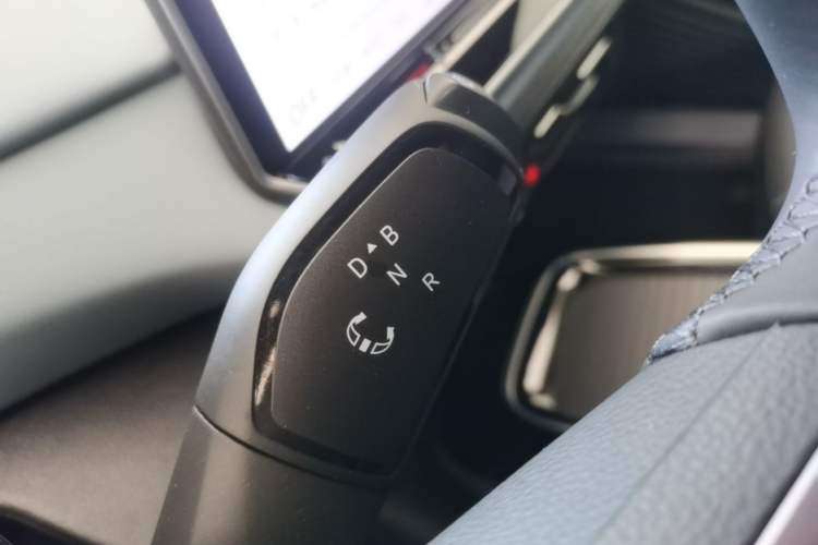 Used Volkswagen ID.4 X 2025 Smart Version Pure & Intelligent Enjoyment Edition Gear Lever
