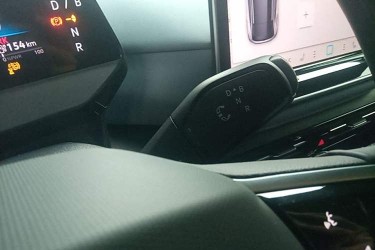 Used Volkswagen ID.4 X 2025 Smart Version Pure & Intelligent Enjoyment Edition Gear Lever