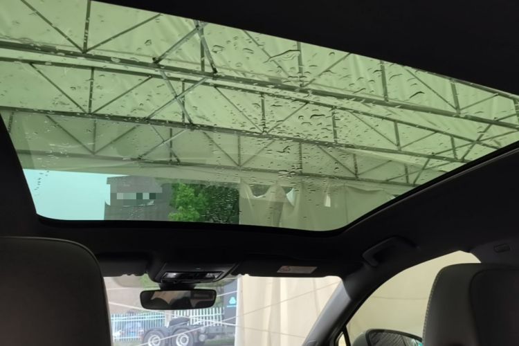 Used Volkswagen ID.4 X 2025 Smart Version Pure & Intelligent Enjoyment Edition Headliner