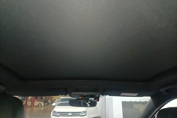 Used Volkswagen ID.4 X 2025 Smart Version Pure & Intelligent Enjoyment Edition Headliner