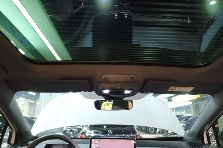 Used Volkswagen ID.4 X 2025 Smart Version Pure & Intelligent Enjoyment Edition Headliner
