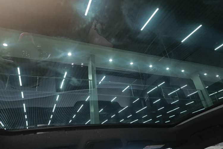 Used Volkswagen ID.4 X 2025 Smart Version Pure & Intelligent Enjoyment Edition Headliner