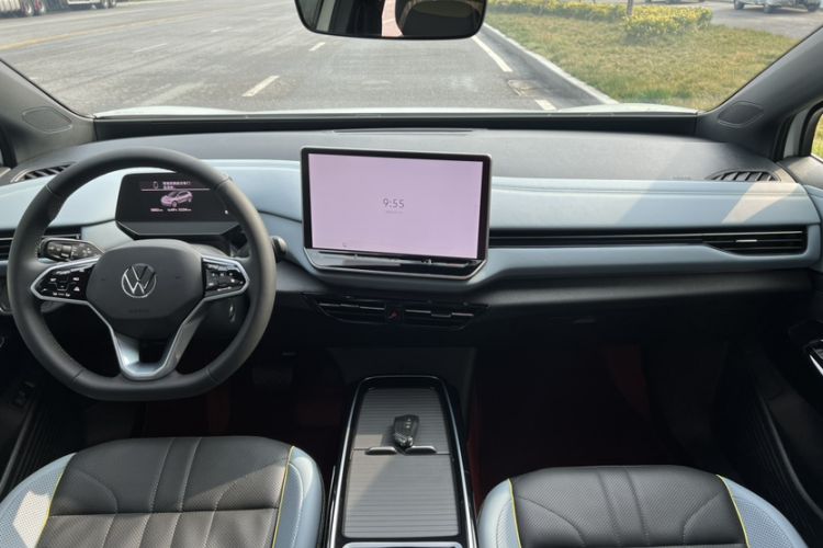 Used Volkswagen ID.4 X 2025 Smart Version Pure & Intelligent Enjoyment Edition Interior 1