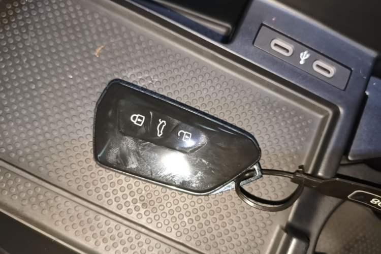 Used Volkswagen ID.4 X 2025 Smart Version Pure & Intelligent Enjoyment Edition Interior 1
