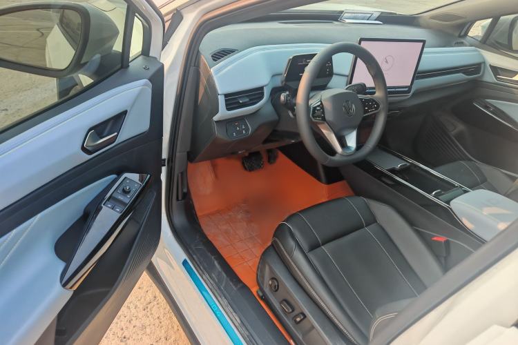 Used Volkswagen ID.4 X 2025 Smart Version Pure & Intelligent Enjoyment Edition Interior 2