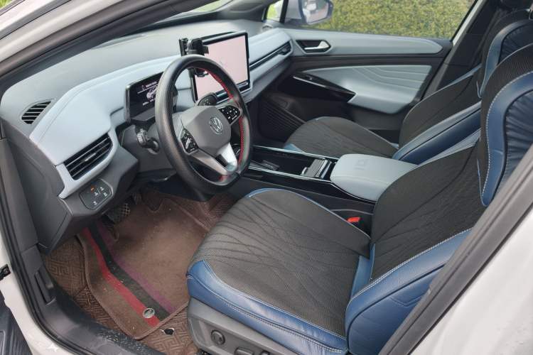Used Volkswagen ID.4 X 2025 Smart Version Pure & Intelligent Enjoyment Edition Interior 3