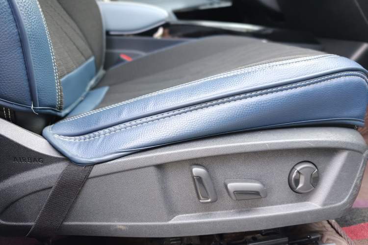 Used Volkswagen ID.4 X 2025 Smart Version Pure & Intelligent Enjoyment Edition Interior 5