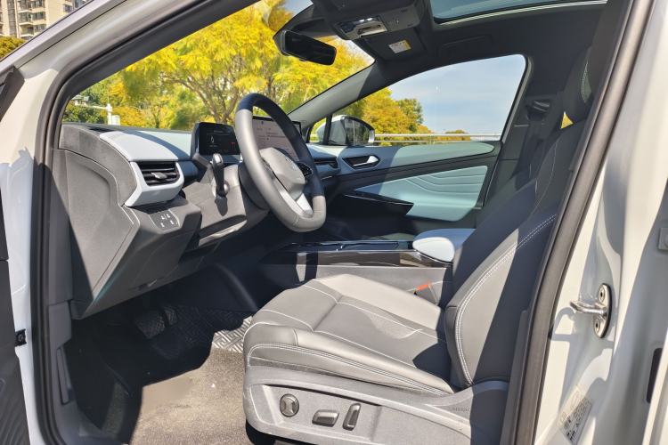 Used Volkswagen ID.4 X 2025 Smart Version Pure & Intelligent Enjoyment Edition Interior 5