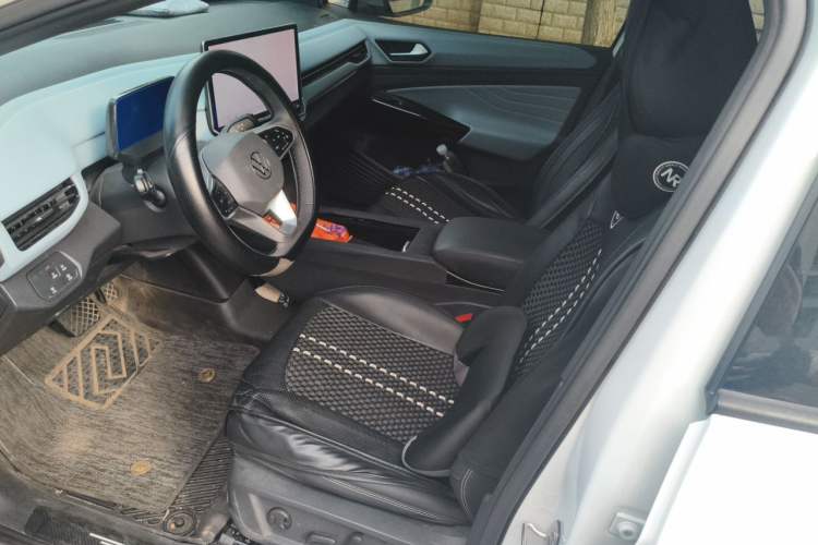 Used Volkswagen ID.4 X 2025 Smart Version Pure & Intelligent Enjoyment Edition Left Front Seat
