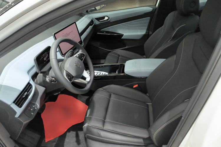 Used Volkswagen ID.4 X 2025 Smart Version Pure & Intelligent Enjoyment Edition Left Front Seat