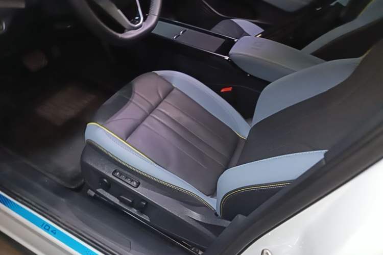 Used Volkswagen ID.4 X 2025 Revised Version Smart Edition Outstanding Grade Left Front Seat