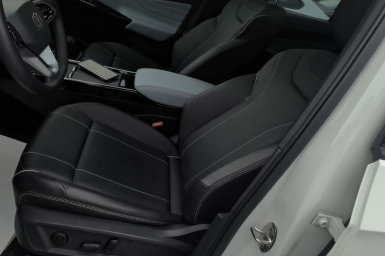 Used Volkswagen ID.4 X 2025 Smart Version Pure & Intelligent Enjoyment Edition Left Front Seat