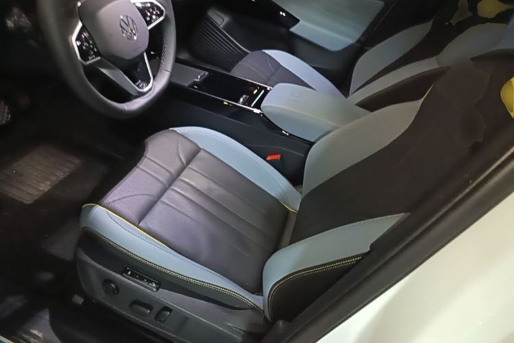 Used Volkswagen ID.4 X 2025 Revised Version Smart Edition Outstanding Grade Left Front Seat