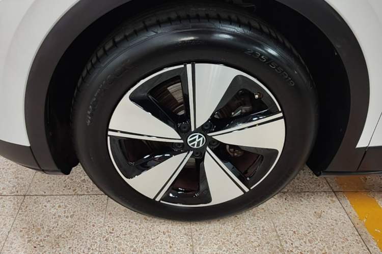 Used Volkswagen ID.4 X 2025 Smart Version Pure & Intelligent Enjoyment Edition Left Front Wheel Hub