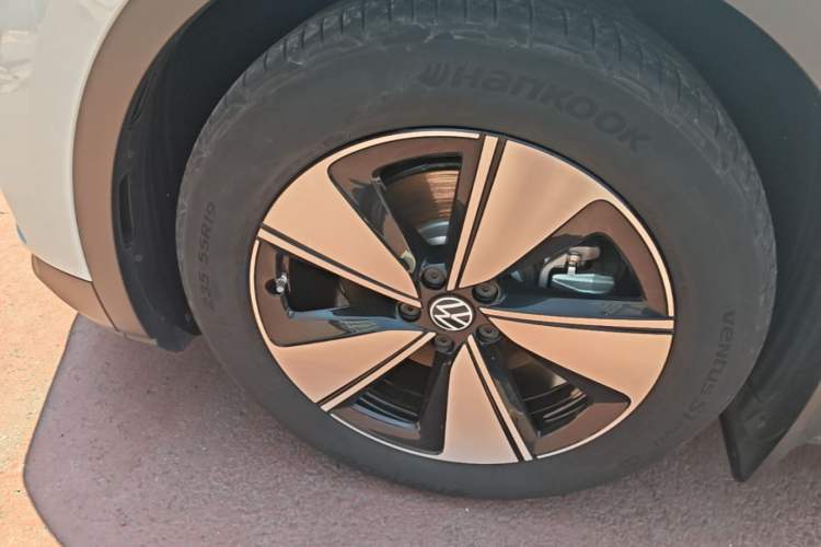 Used Volkswagen ID.4 X 2025 Revised Version Smart Edition Purely Intelligent Enjoyment Version Left Front Wheel Hub