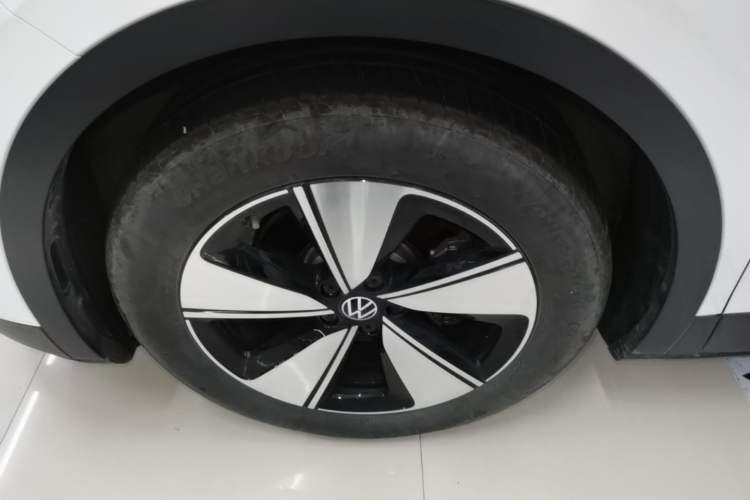 Used Volkswagen ID.4 X 2025 Smart Version Pure & Intelligent Enjoyment Edition Left Front Wheel Hub