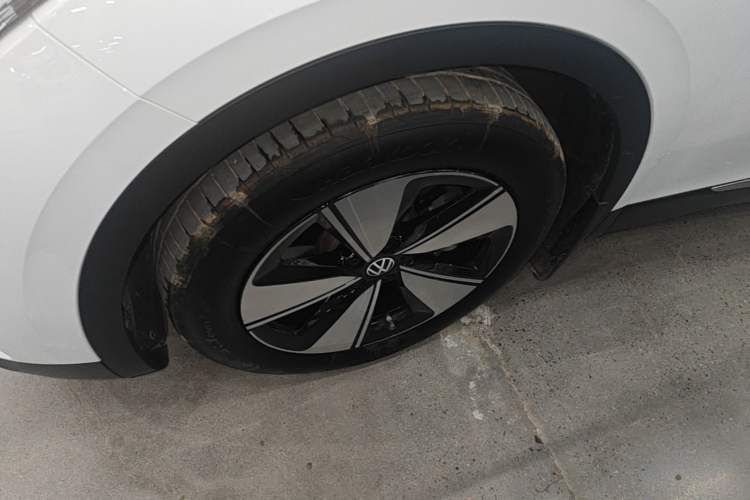 Used Volkswagen ID.4 X 2025 Smart Version Pure & Intelligent Enjoyment Edition Left Front Wheel Hub