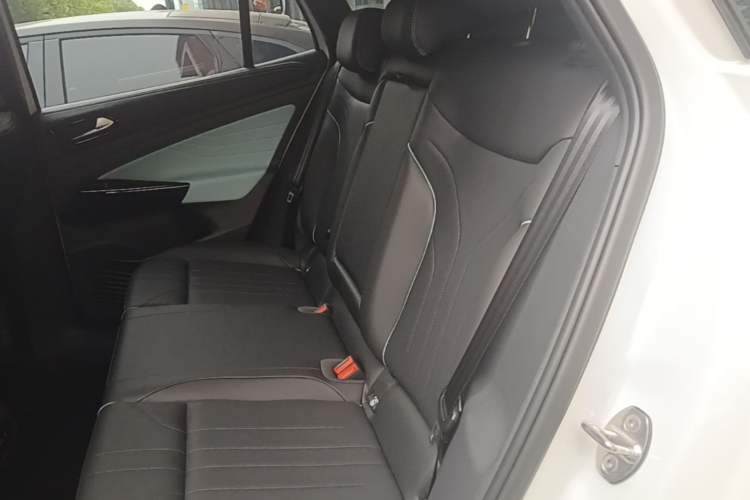 Used Volkswagen ID.4 X 2025 Revised Version Smart Edition Outstanding Grade Left Rear Seat