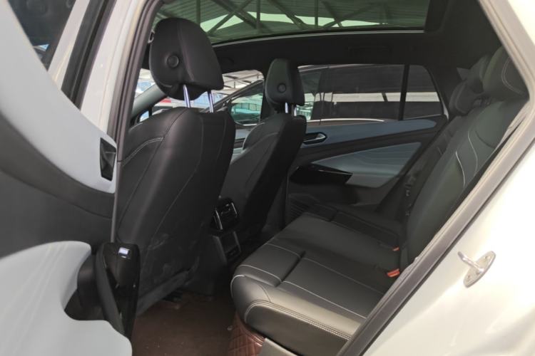 Used Volkswagen ID.4 X 2025 Smart Version Pure & Intelligent Enjoyment Edition Left Rear Seat