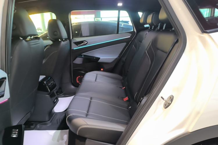 Used Volkswagen ID.4 X 2025 Smart Version Pure & Intelligent Enjoyment Edition Left Rear Seat