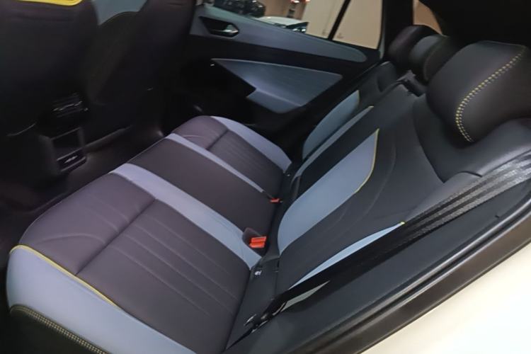 Used Volkswagen ID.4 X 2025 Revised Version Smart Edition Outstanding Grade Left Rear Seat