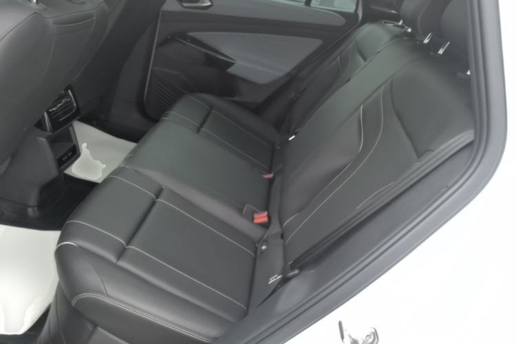 Used Volkswagen ID.4 X 2025 Smart Version Pure & Intelligent Enjoyment Edition Left Rear Seat