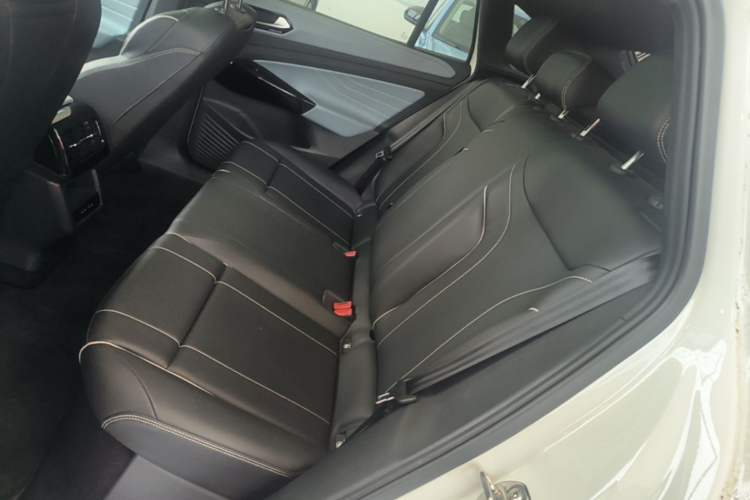 Used Volkswagen ID.4 X 2025 Smart Version Pure & Intelligent Enjoyment Edition Left Rear Seat