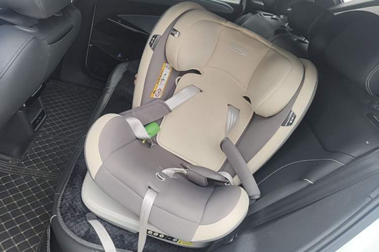 Used Volkswagen ID.4 X 2025 Smart Version Pure & Intelligent Enjoyment Edition Left Rear Seat