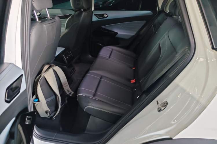 Used Volkswagen ID.4 X 2025 Revised Version Smart Edition Purely Intelligent Enjoyment Version Left Rear Seat