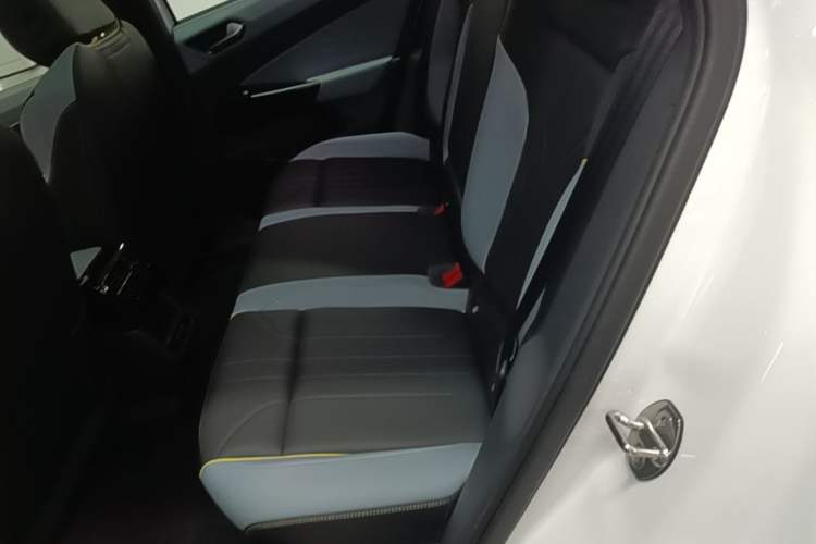 Used Volkswagen ID.4 X 2025 Revised Version Smart Edition Outstanding Grade Left Rear Seat