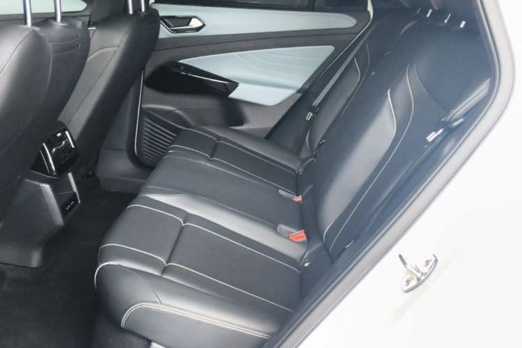 Used Volkswagen ID.4 X 2025 Smart Version Pure & Intelligent Enjoyment Edition Left Rear Seat