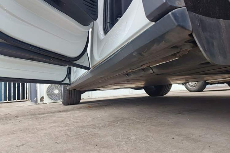 Used Volkswagen ID.4 X 2025 Smart Version Pure & Intelligent Enjoyment Edition Left Side Sill