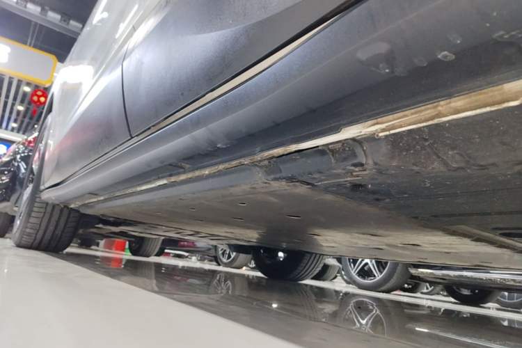 Used Volkswagen ID.4 X 2025 Smart Version Pure & Intelligent Enjoyment Edition Left Side Sill
