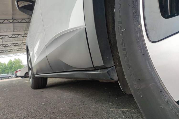 Used Volkswagen ID.4 X 2025 Smart Version Pure & Intelligent Enjoyment Edition Left Side Sill