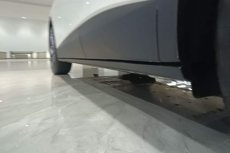 Used Volkswagen ID.4 X 2025 Revised Version Smart Edition Outstanding Grade Left Side Sill