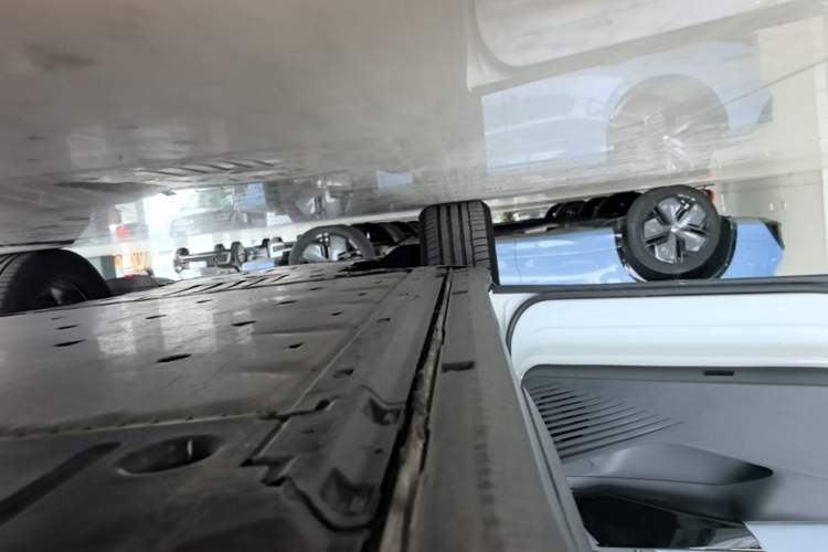 Used Volkswagen ID.4 X 2025 Smart Version Pure & Intelligent Enjoyment Edition Left Side Sill