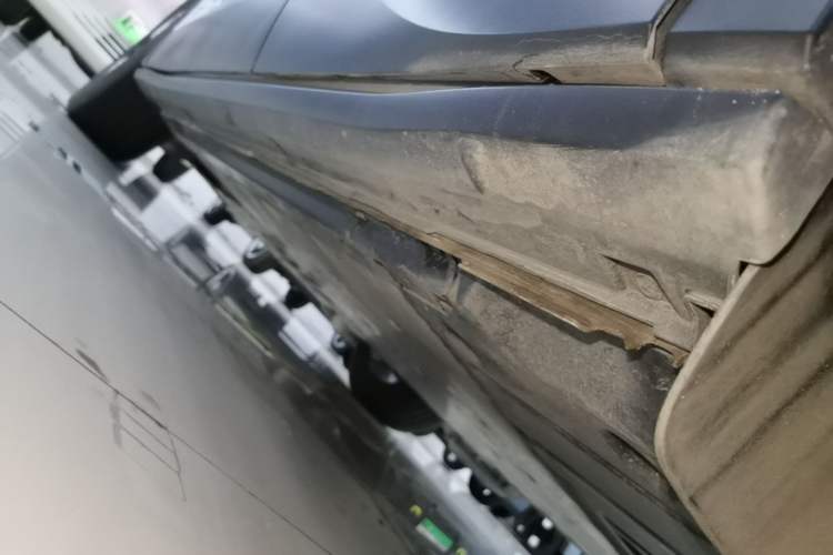 Used Volkswagen ID.4 X 2025 Smart Version Pure & Intelligent Enjoyment Edition Left Side Sill