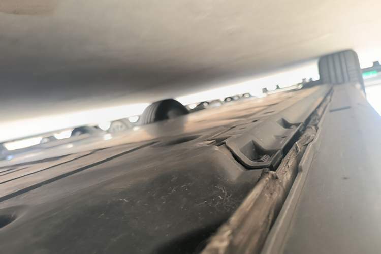 Used Volkswagen ID.4 X 2025 Smart Version Pure & Intelligent Enjoyment Edition Left Side Sill