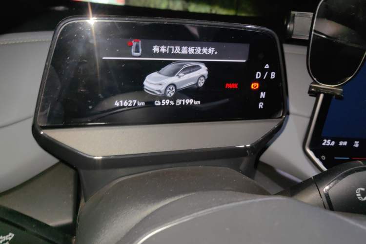 Used Volkswagen ID.4 X 2025 Smart Version Pure & Intelligent Enjoyment Edition Odometer Close Up