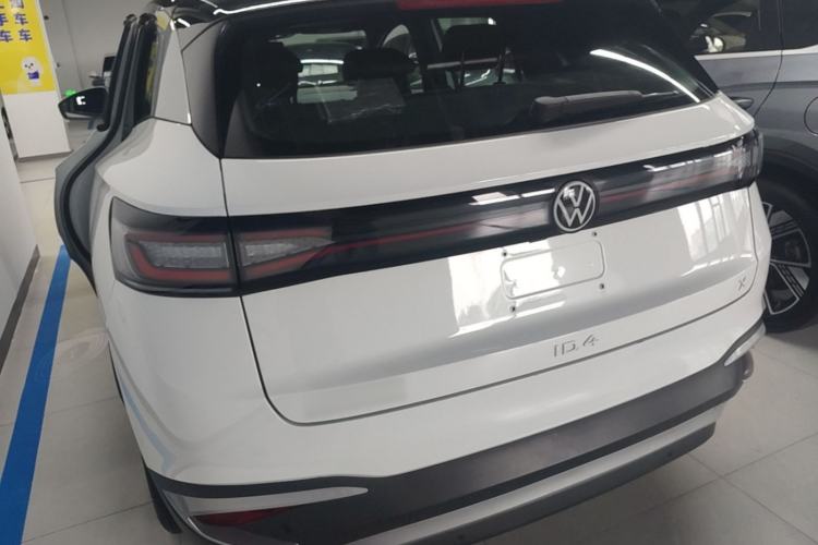 Used Volkswagen ID.4 X 2025 Smart Version Pure & Intelligent Enjoyment Edition Rear Left 45 Deg
