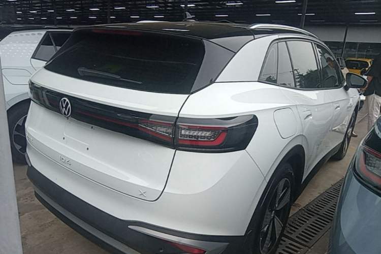 Used Volkswagen ID.4 X 2025 Smart Version Pure & Intelligent Enjoyment Edition Rear Right 45 Deg
