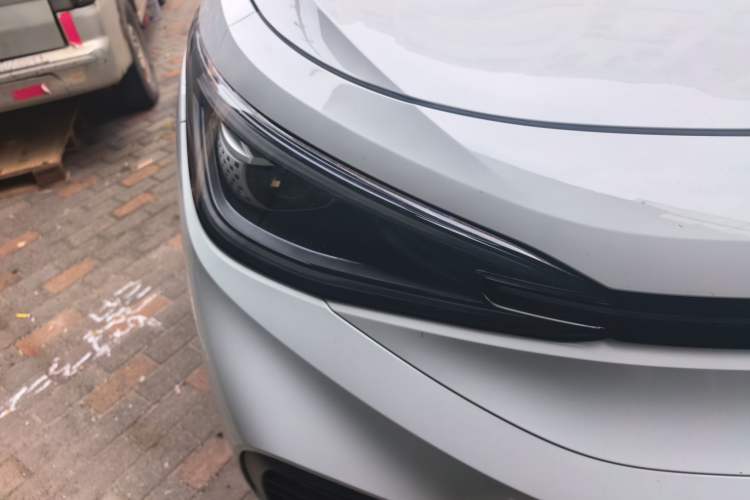 Used Volkswagen ID.4 X 2025 Smart Version Pure & Intelligent Enjoyment Edition Right Front Headlight